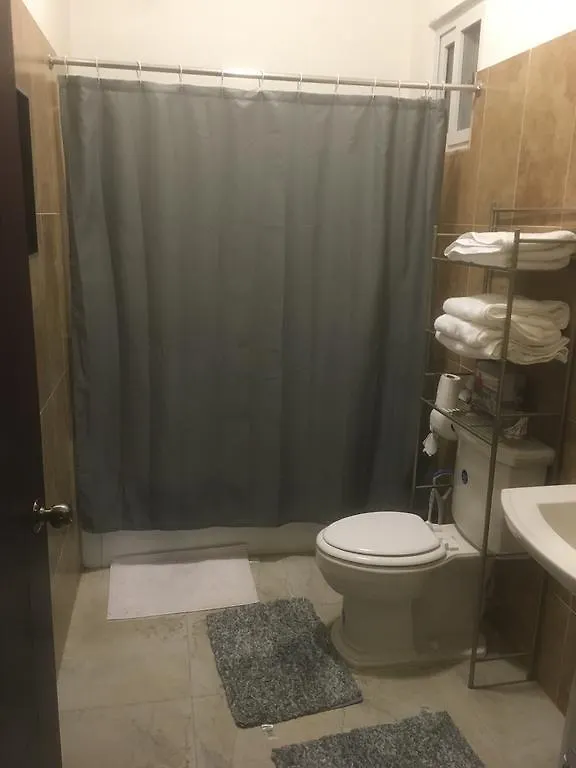 קינגסטון Barri Vacation Home